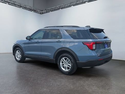 Certified 2026 Ford Explorer Active AWD/4WD image 3