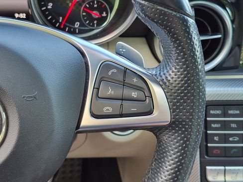 Used 2017 Mercedes-Benz SLC 300 image 19