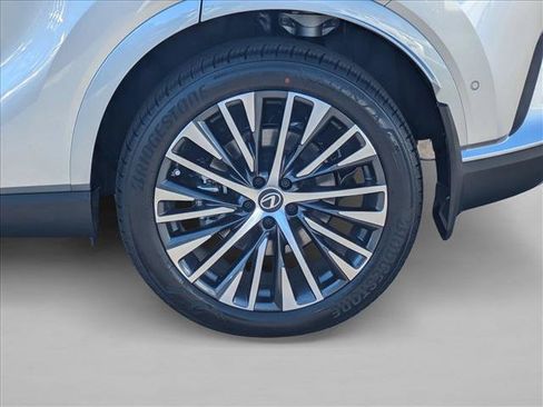 Used 2025 Lexus TX 350 AWD w/ Technology Package image 9