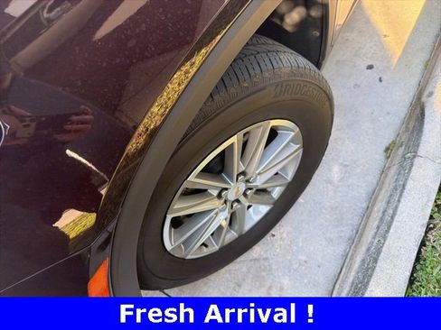 Used 2023 Chevrolet Traverse LT image 10