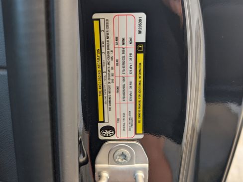 Used 2024 Dodge Charger R/T w/ Plus Group image 36