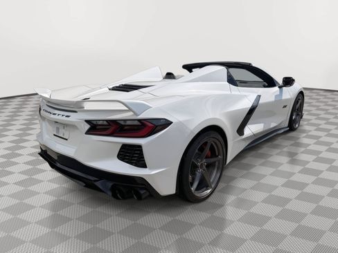 Used 2023 Chevrolet Corvette Stingray Premium Conv w/ Z51 Performance Package RWD image 7
