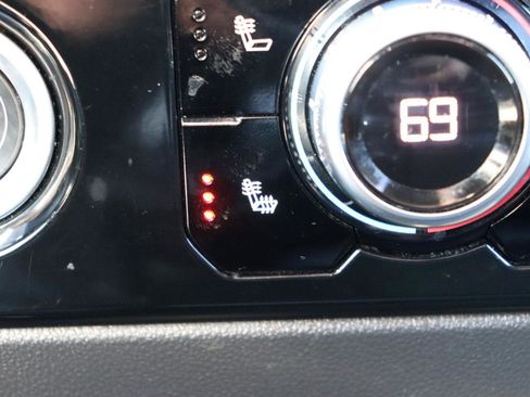 Used 2024 GMC Sierra 1500 SLT image 35