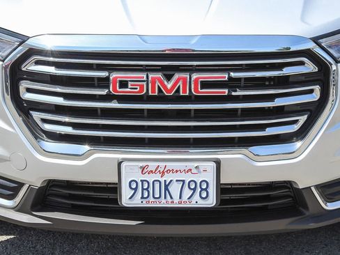 Used 2022 GMC Terrain SLT image 11