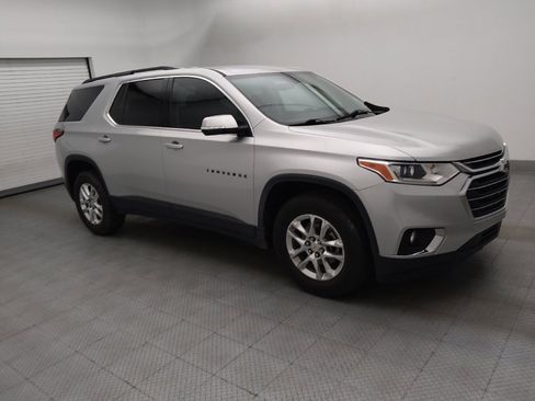 Used 2019 Chevrolet Traverse LT FWD image 11