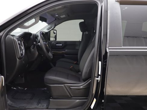 Used 2022 Chevrolet Silverado 2500 LT image 6