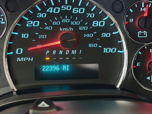 Used 2024 GMC Savana 2500 w/ Driver Convenience Package image 7