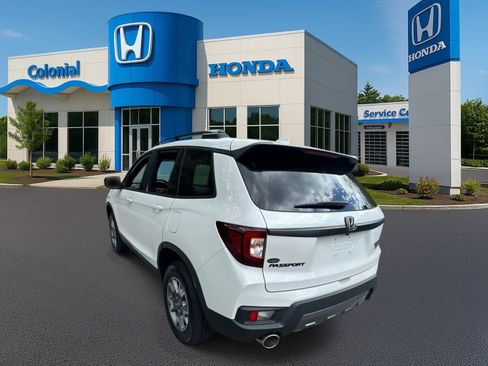 Used 2023 Honda Passport TrailSport image 4
