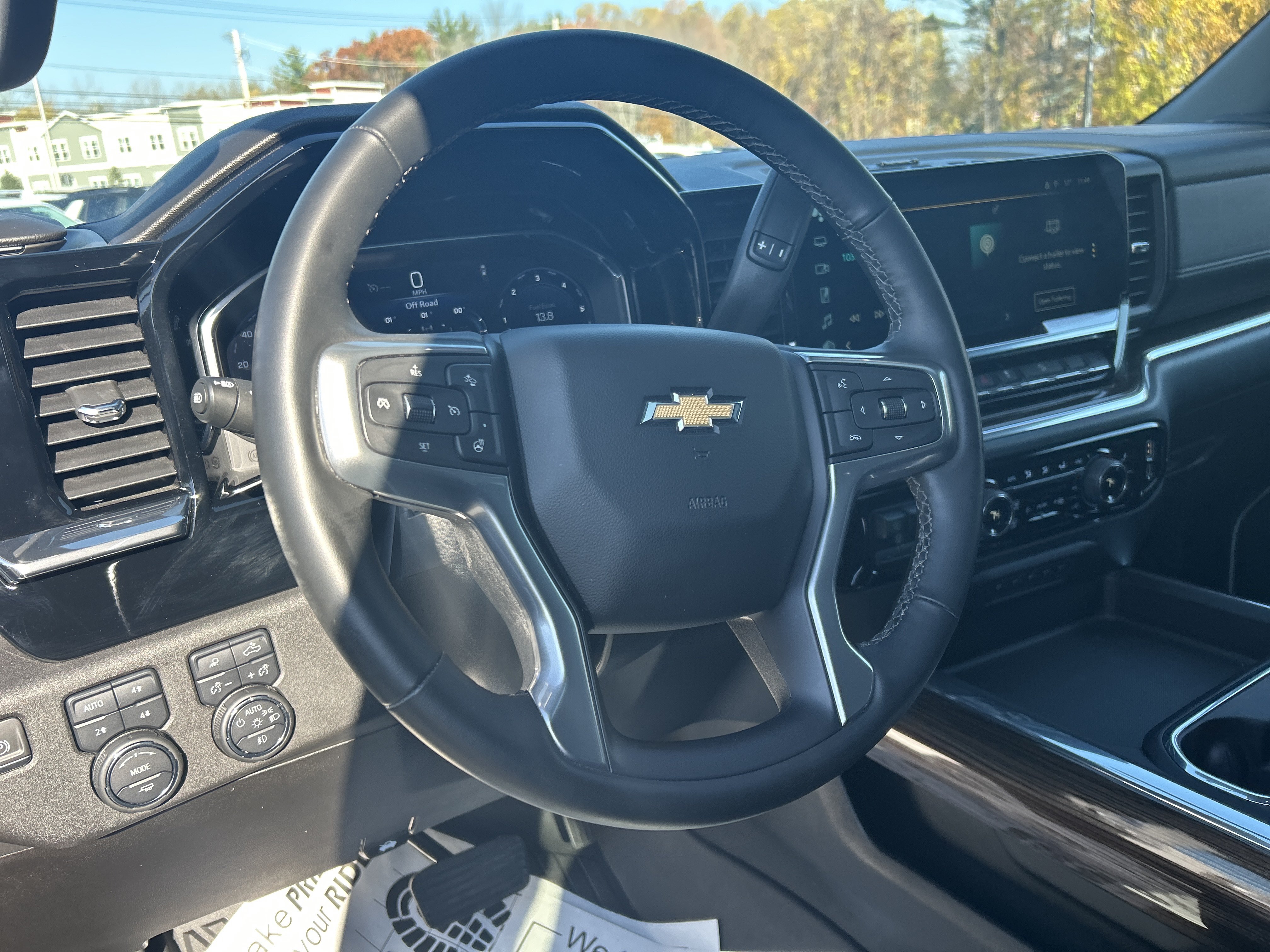 Used 2024 Chevrolet Silverado 2500 LT AWD/4WD image 24