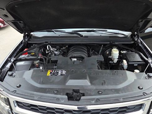 Used 2019 Chevrolet Suburban LT image 51