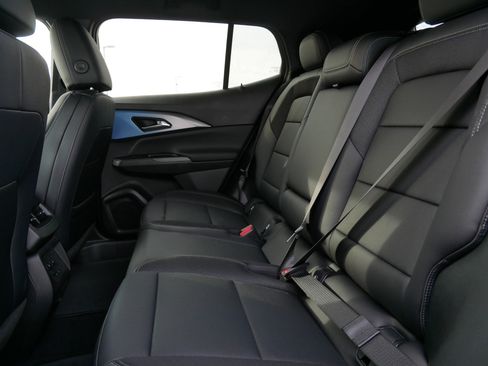 New 2026 Chevrolet Equinox EV LT image 5