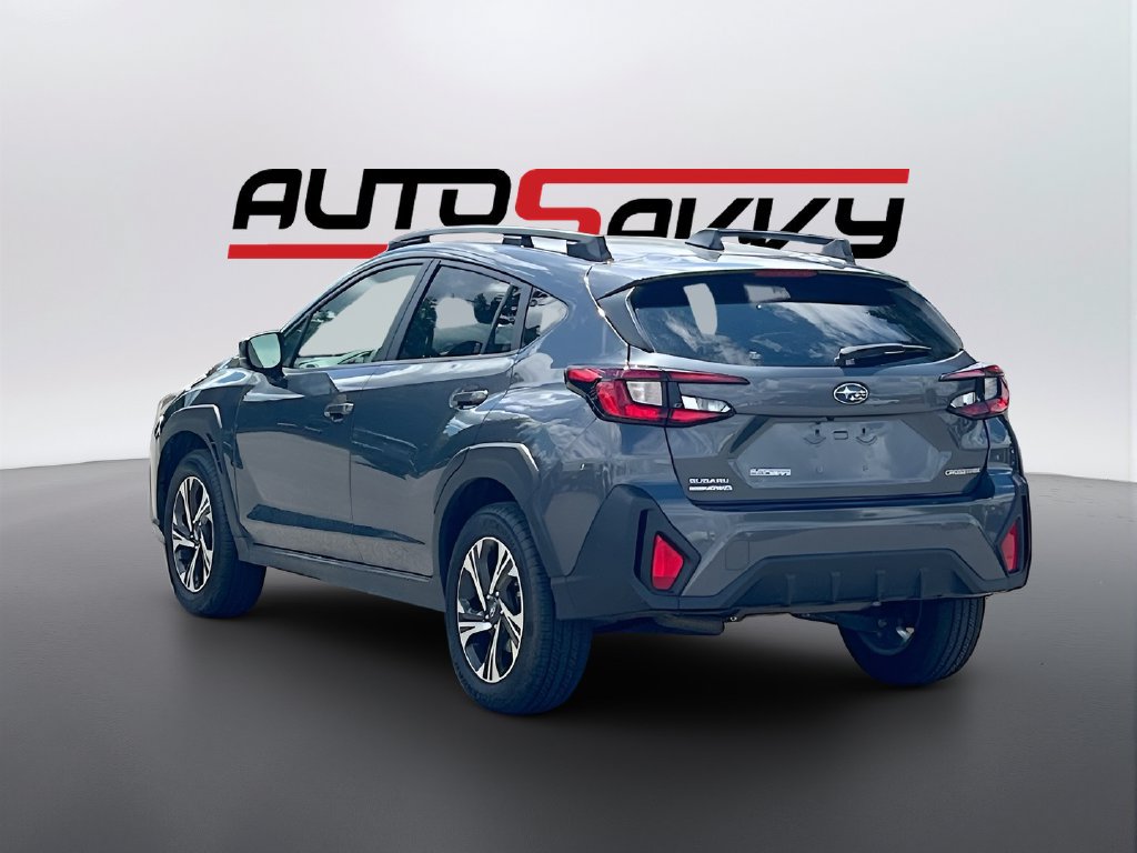 Used 2024 Subaru Crosstrek 2.0i Premium AWD/4WD image 5