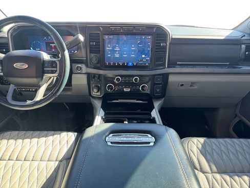Used 2024 Ford F250 Limited image 11