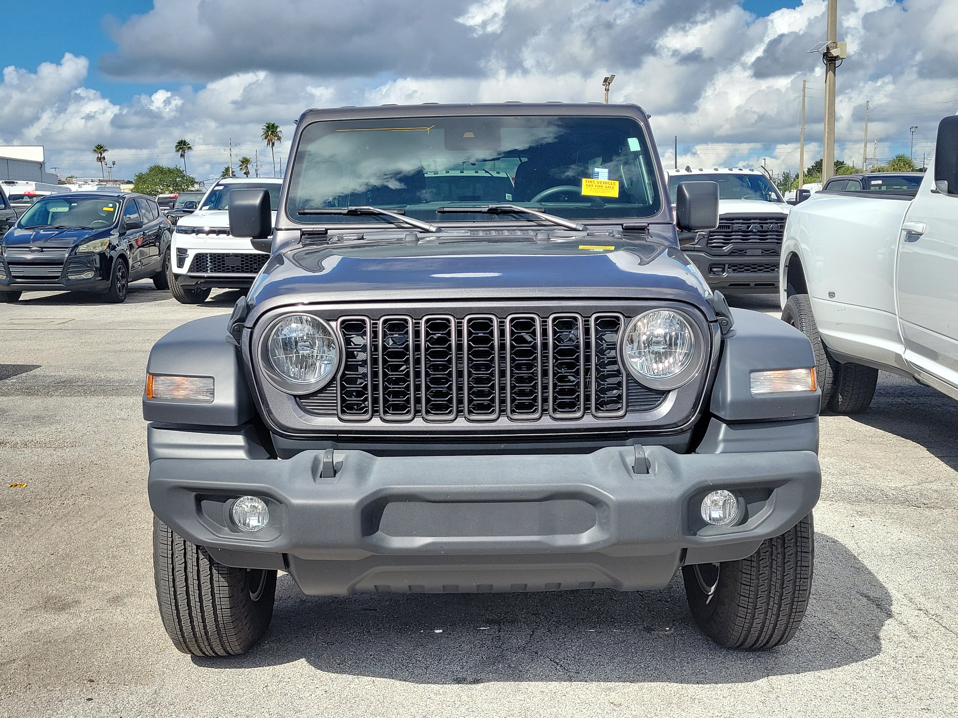 Used 2024 Jeep Wrangler Unlimited Sport AWD/4WD image 2