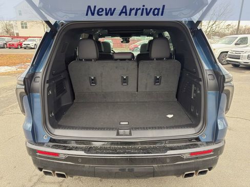 Certified 2024 Chevrolet Traverse RS image 12