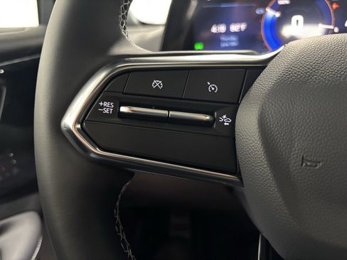 New 2025 Chevrolet Blazer EV LT image 15