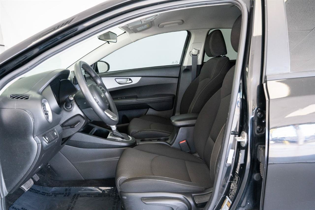 Used 2023 Kia Forte LXS FWD image 11