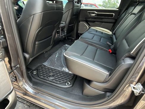 New 2026 RAM 1500 Laramie AWD/4WD image 19