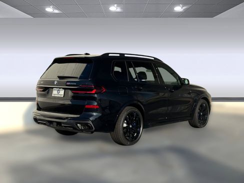 New 2026 BMW X7 M60i image 8