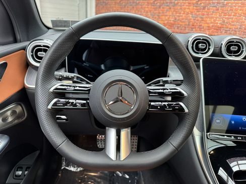 Certified 2025 Mercedes-Benz GLC 350e 4MATIC image 16