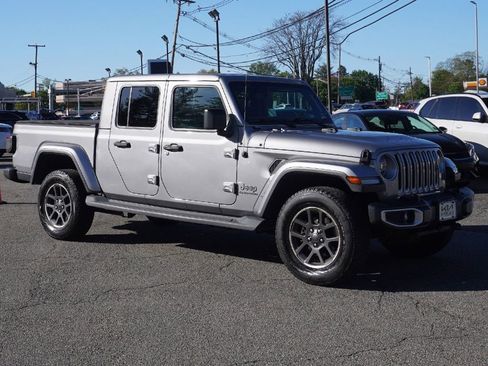 Used 2020 Jeep Gladiator Overland AWD/4WD image 45