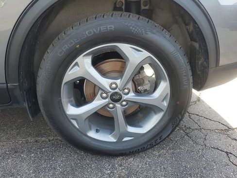 Used 2025 Ford Escape ST-Line Select AWD/4WD image 5