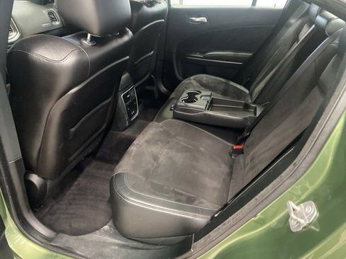 Used 2018 Dodge Charger GT image 31