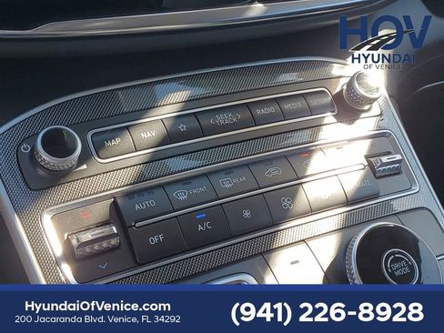 Certified 2023 Hyundai Santa Fe SEL w/ Premium Package image 39