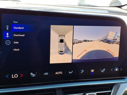 Used 2025 Chevrolet Equinox EV LT FWD image 23