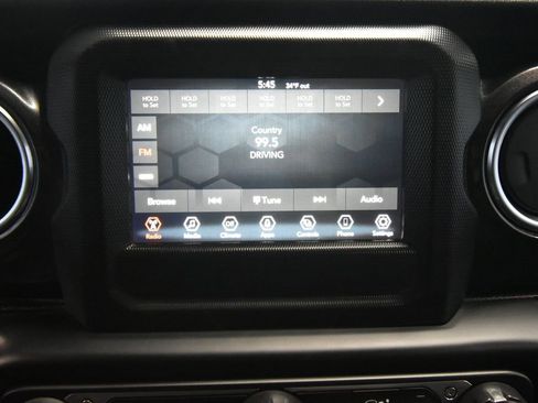 Used 2021 Jeep Wrangler Unlimited Sahara image 14