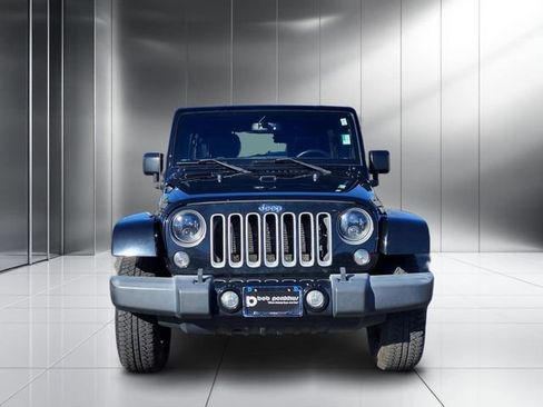 Used 2016 Jeep Wrangler Unlimited Sahara w/ Connectivity Group image 21