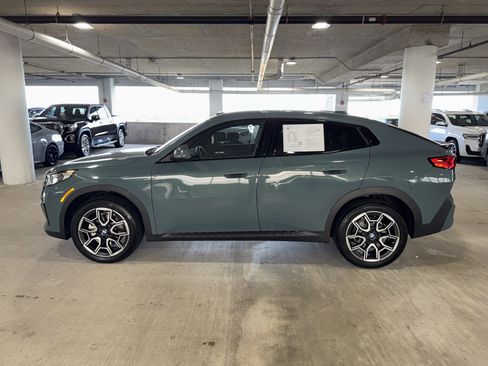 Certified 2025 BMW X2 xDrive28i image 5