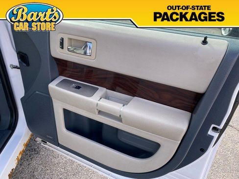 Used 2009 Ford Flex SEL image 15