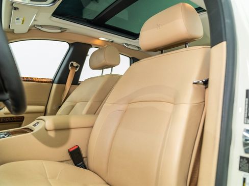 Used 2013 Rolls-Royce Ghost image 29