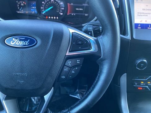 Used 2020 Ford Edge SEL image 26