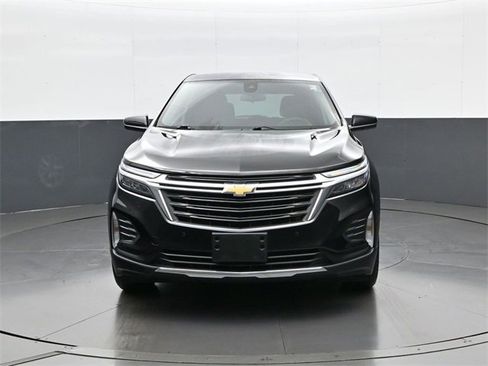 Used 2024 Chevrolet Equinox LT image 2