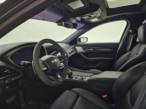 Used 2021 Cadillac CT5 V w/ Premium Package image 6