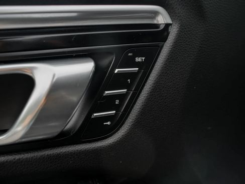 Used 2017 Porsche Macan S AWD/4WD image 18