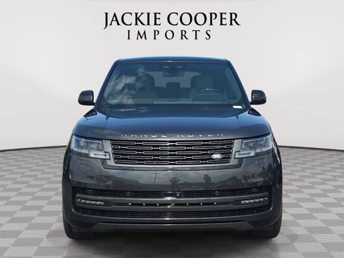 Used 2024 Land Rover Range Rover SE AWD/4WD image 2