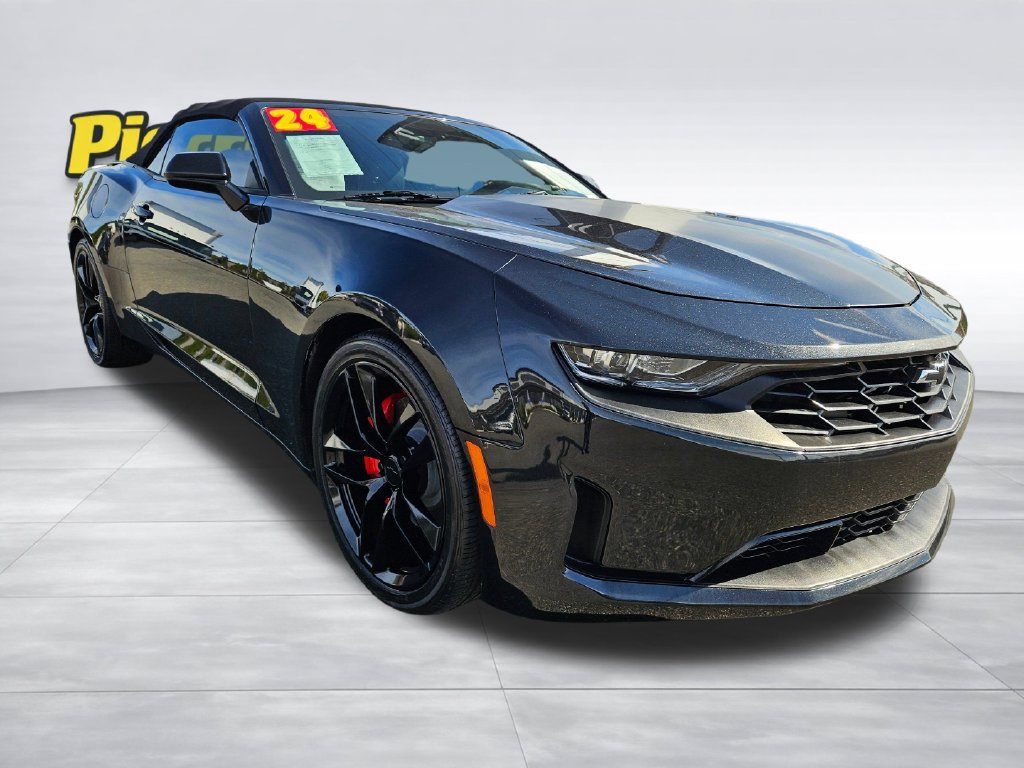 Used 2024 Chevrolet Camaro LT RWD image 7