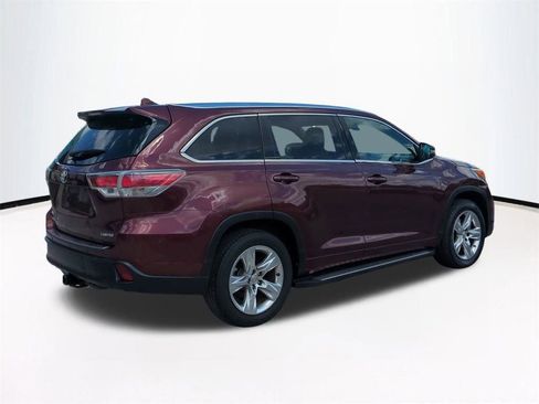 Used 2015 Toyota Highlander Limited w/ Driver Technology Package FWD image 5