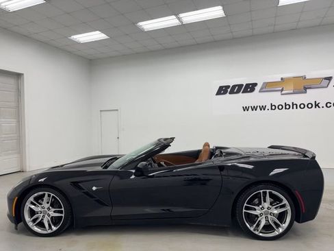 Used 2015 Chevrolet Corvette Stingray Convertible w/ 3LT Preferred Equipment Group RWD image 16