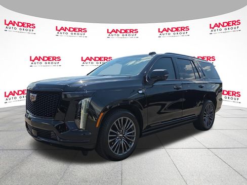 Used 2026 Cadillac Escalade Platinum Sport w/ LPO, Floor Liner Package AWD/4WD image 7