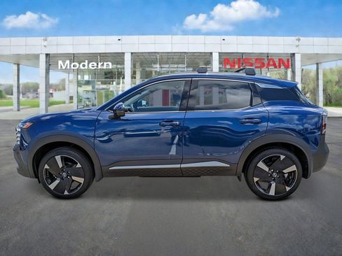 New 2026 Nissan Kicks SR image 2