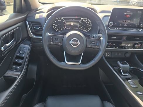 Certified 2023 Nissan Rogue SV w/ SV Premium B Package FWD image 14