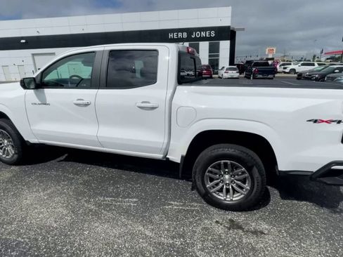 Used 2023 Chevrolet Colorado LT w/ LT Convenience Package II AWD/4WD image 7