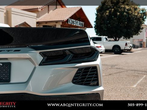 Used 2021 Chevrolet Corvette Stingray Coupe w/ 1LT RWD image 15