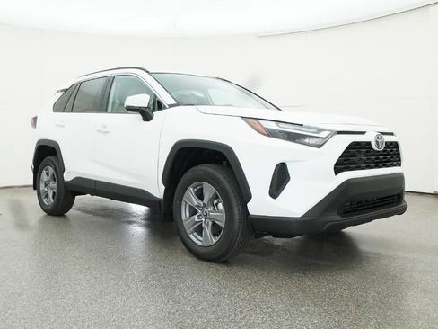 New 2025 Toyota RAV4 XLE image 29