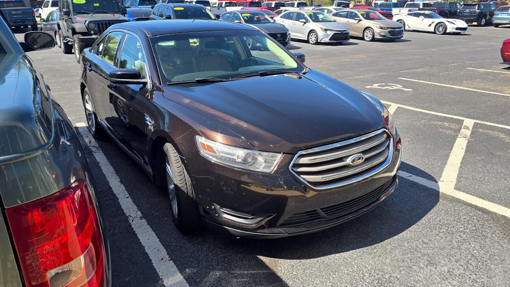 Used 2014 Ford Taurus SEL w/ Equipment Group 201A FWD image 1