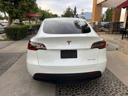 Used 2021 Tesla Model Y Long Range image 6